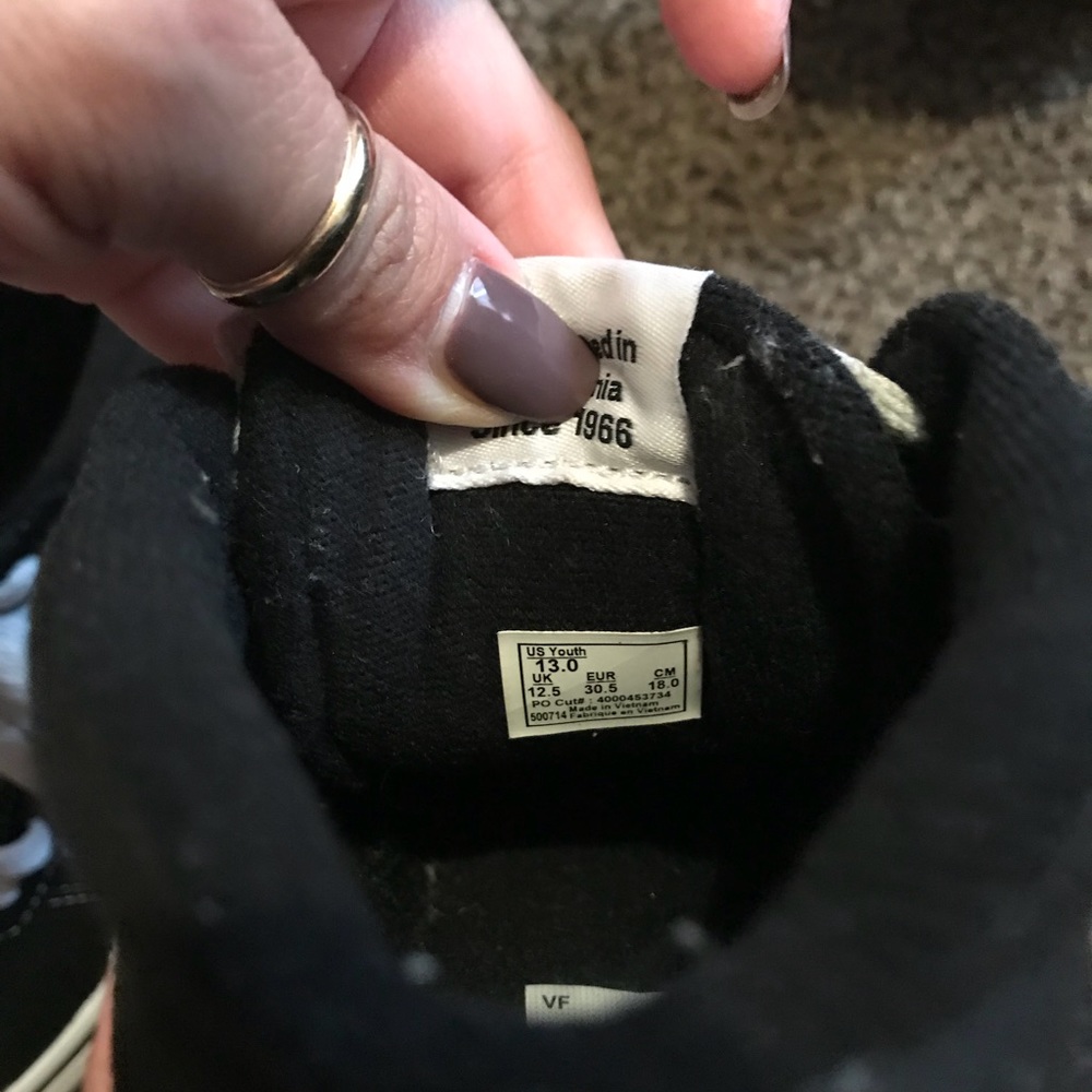 Boys shoes